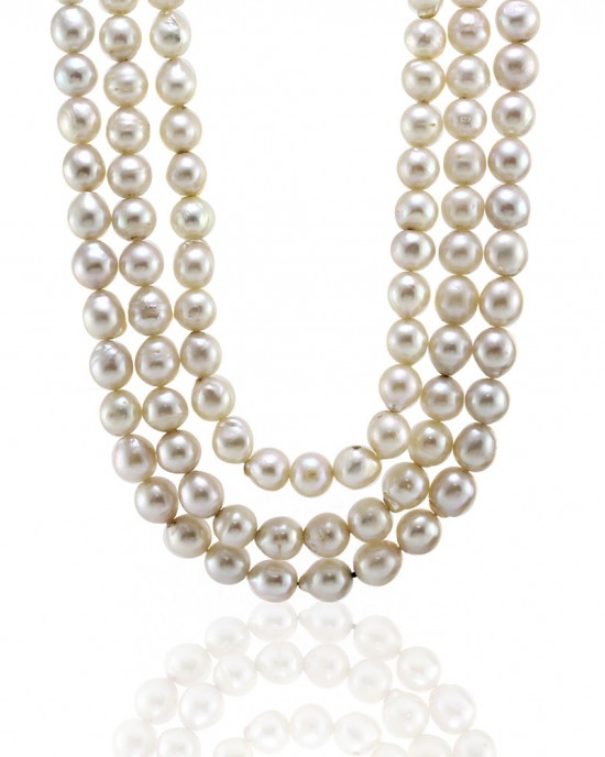 Pearl Necklace with Gold Clasp
